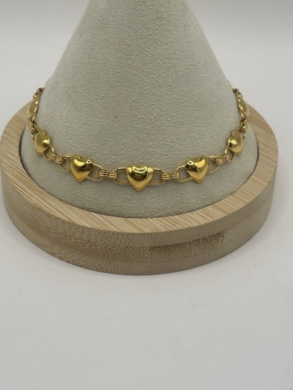 Avon 8.5" Gold Tone Puffy Heart Bracelet Cottagecore Romantic Delicate Vintage